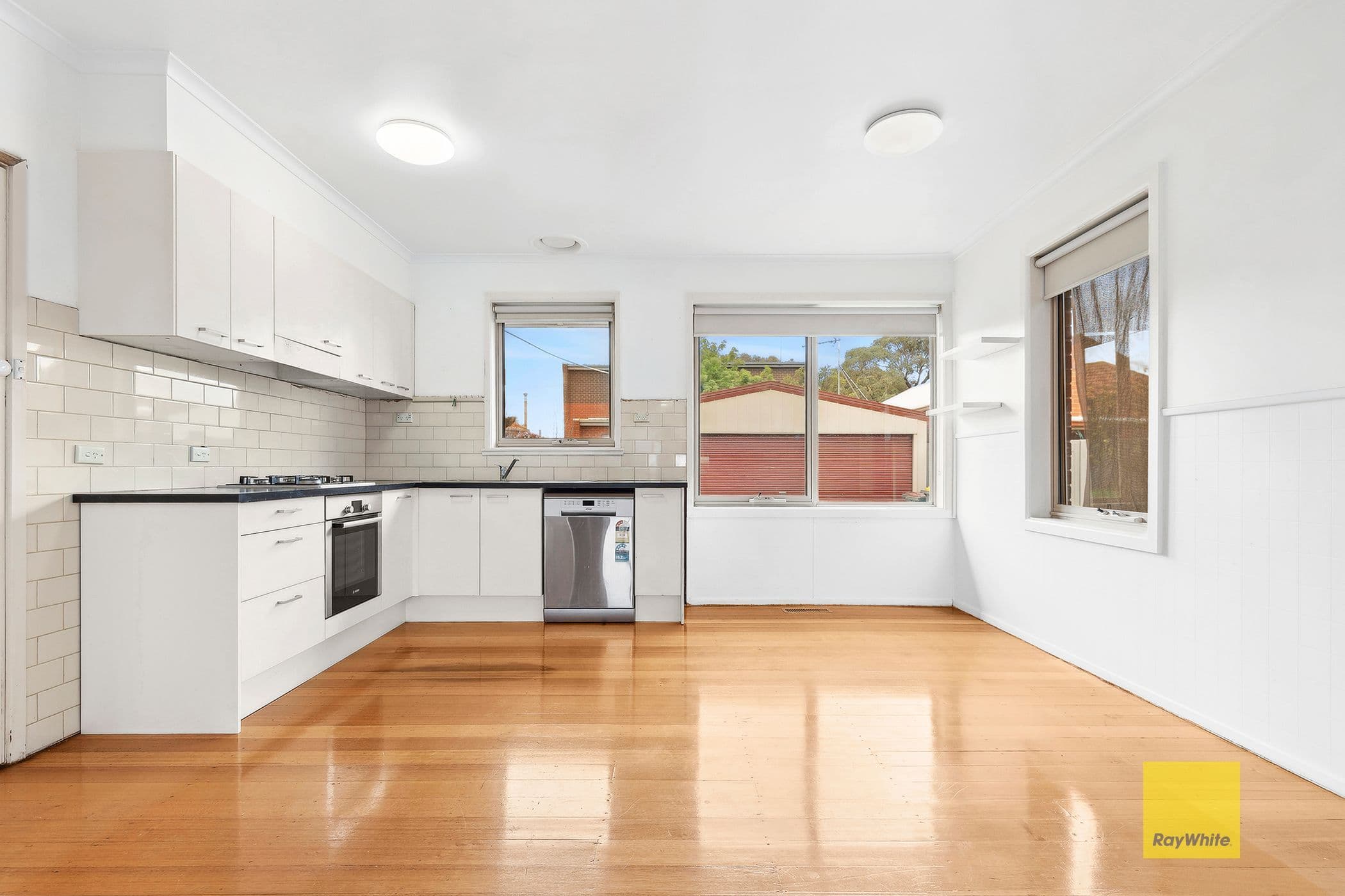 8 Fidge Crescent, Breakwater VIC 3219, Breakwater - Thumbnail 7