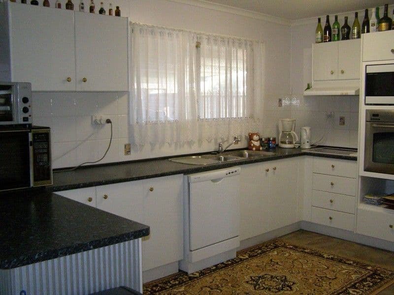 61 Albert Street, GOONDIWINDI QLD 4390, Goondiwindi - Thumbnail 2