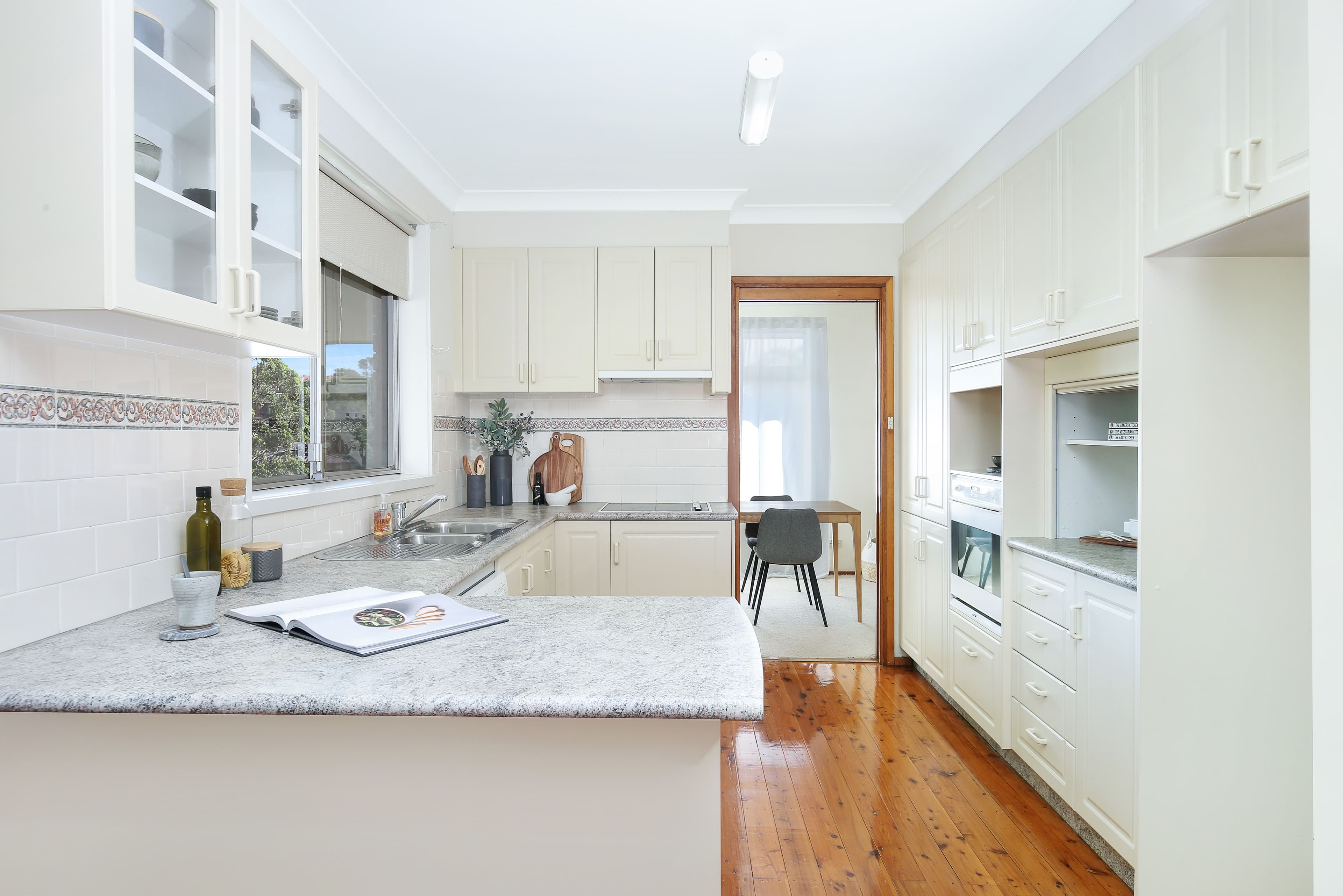 8 Cottonwood Crescent, Figtree NSW 2525, Figtree - Thumbnail 2