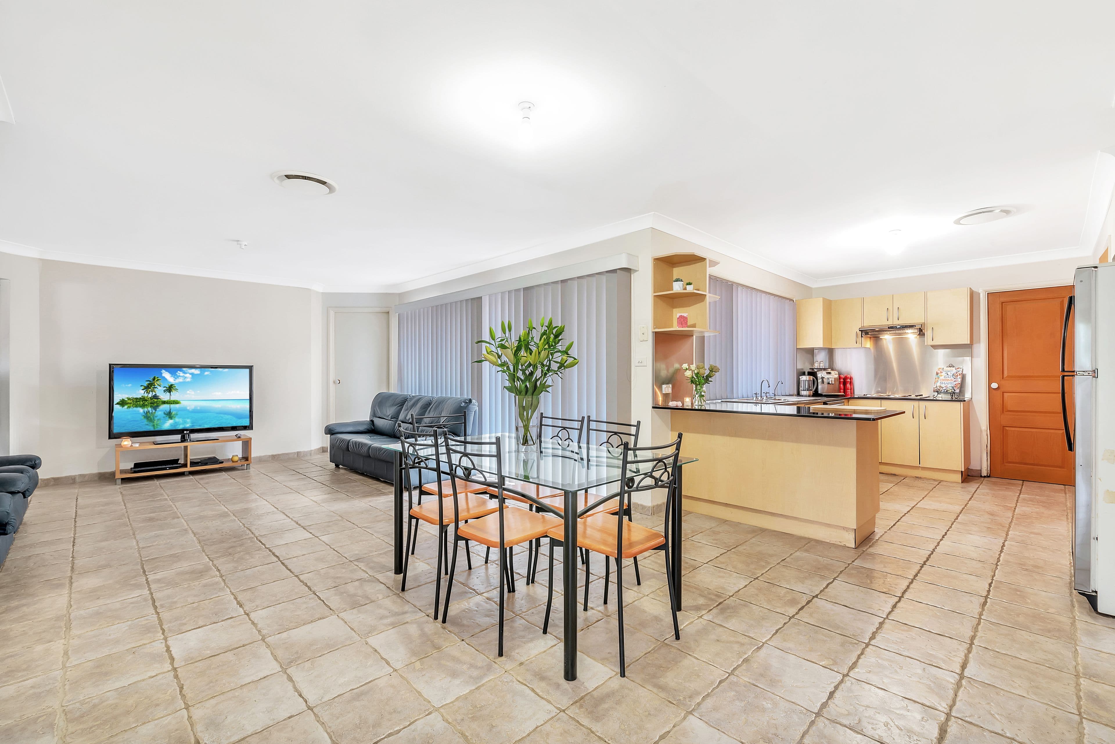 6 Grebe Place, Hinchinbrook - Thumbnail 5