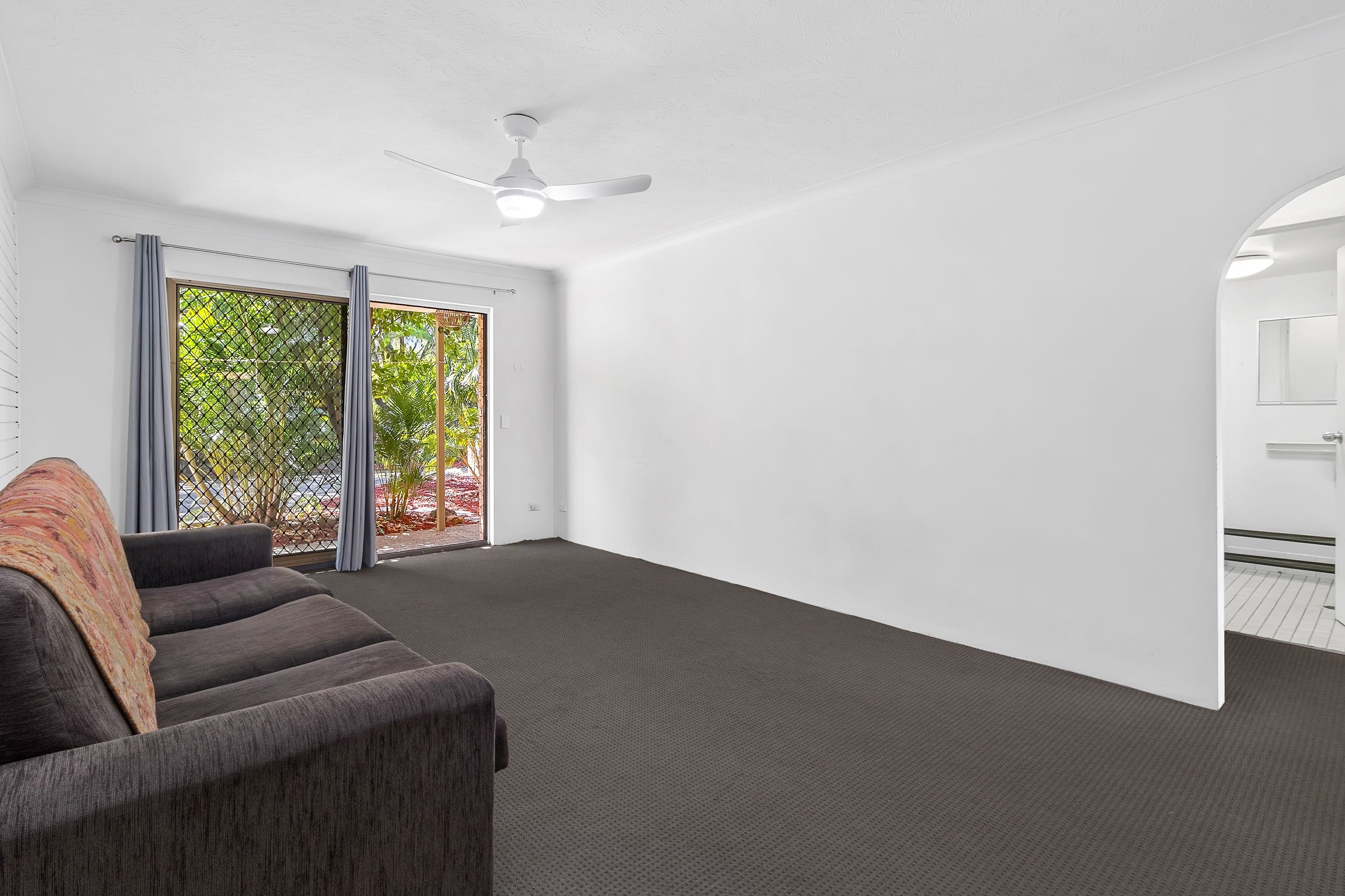 9 Christina Court, Mermaid Waters QLD 4218, Mermaid Waters - Thumbnail 6