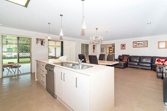 19 Freyling Road, HODGSON VALE QLD 4352, Hodgson Vale - Thumbnail 6