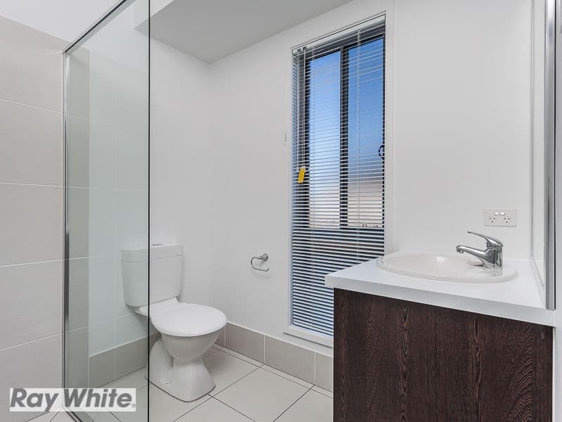 102 Expedition Drive, North Lakes QLD 4509, North Lakes - Thumbnail 7
