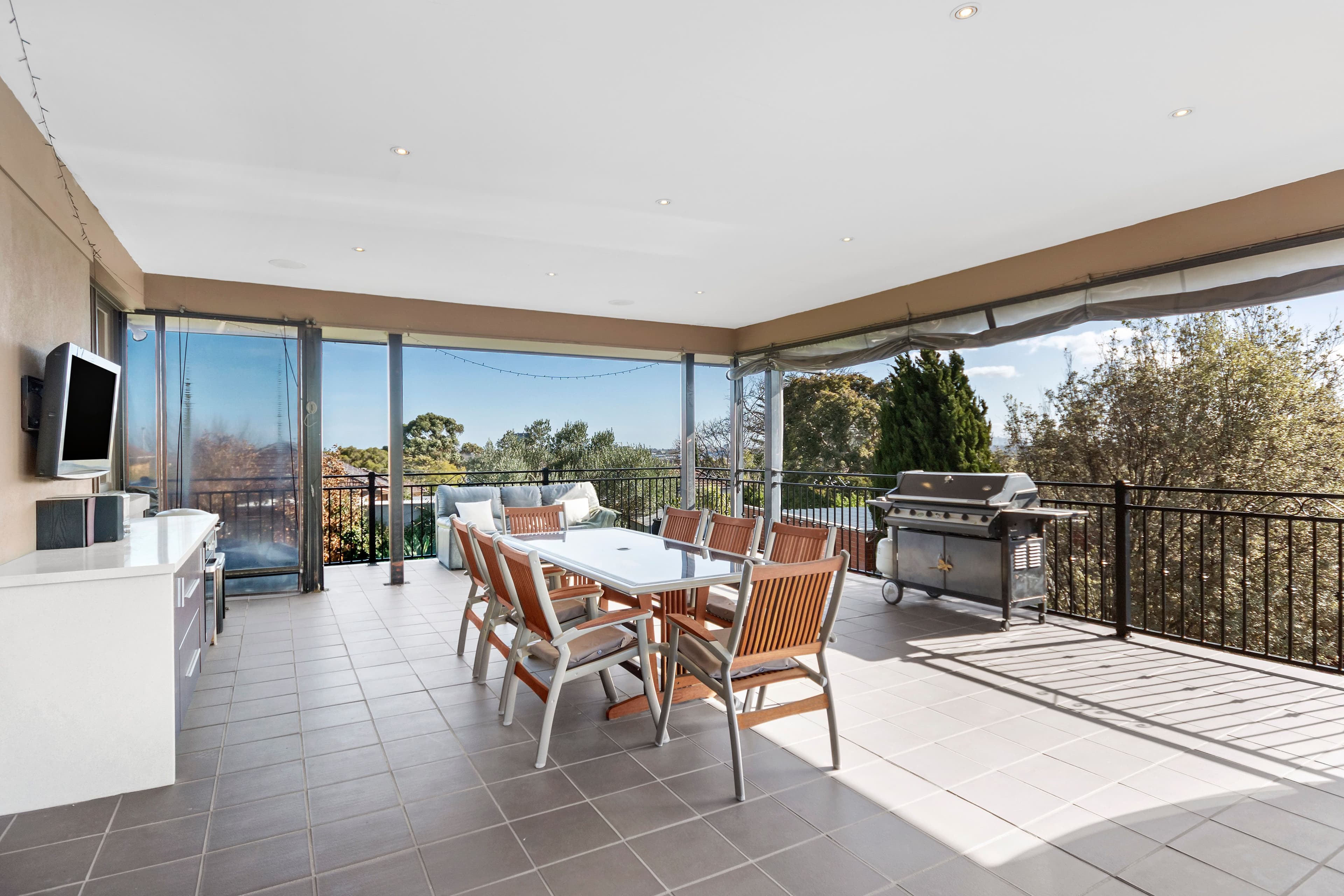 23 Swanson Crescent, Chadstone VIC 3148, Chadstone - Thumbnail 4