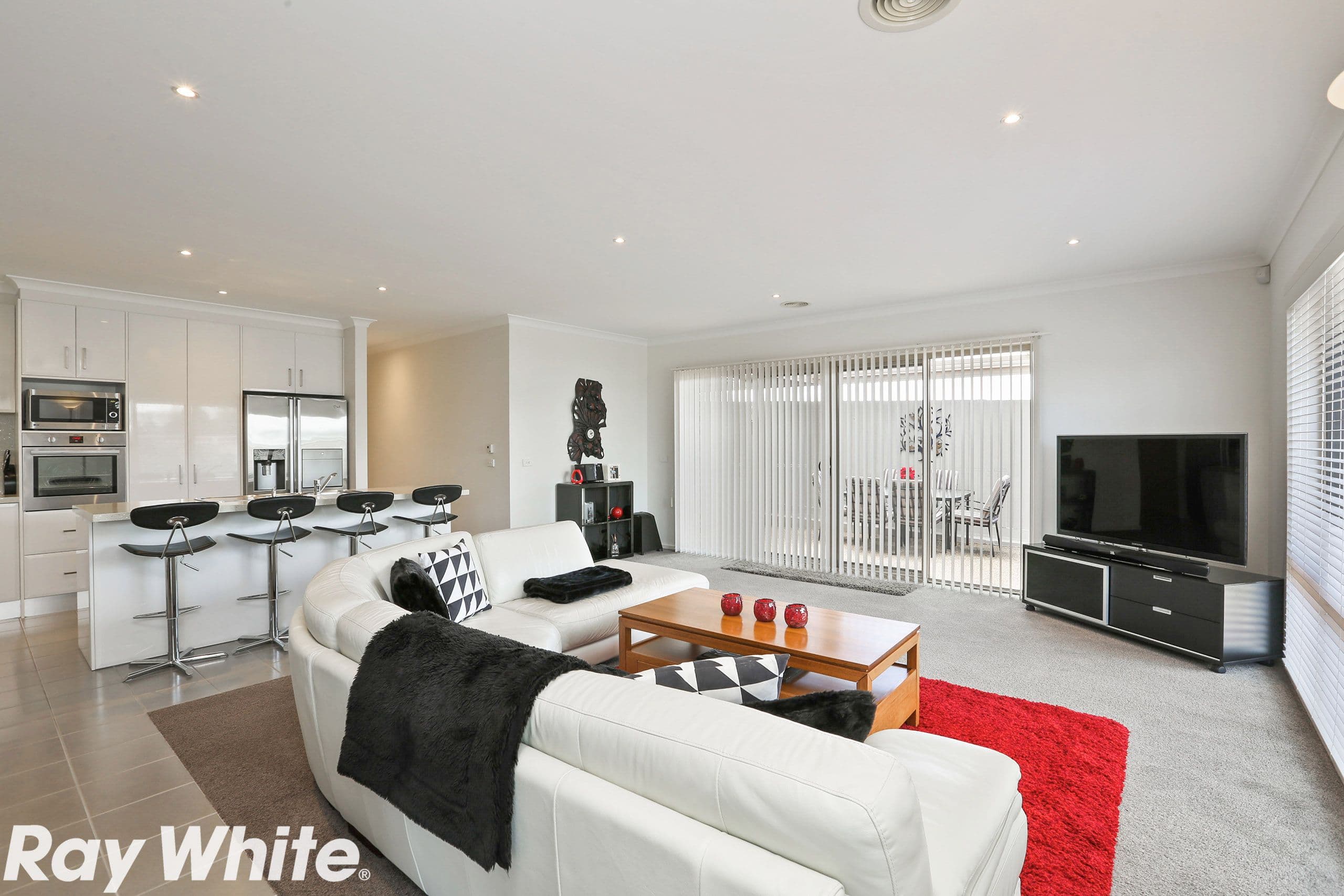 40 Molesworth Drive, Highton VIC 3216, Highton - Thumbnail 4