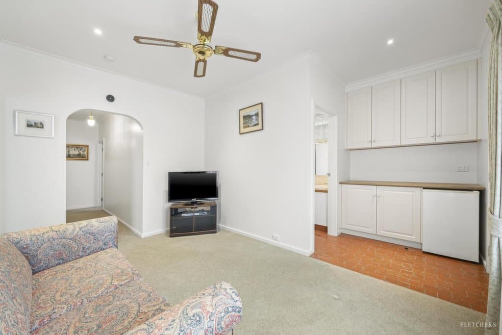71 Holland Road, Blackburn South - Thumbnail 6