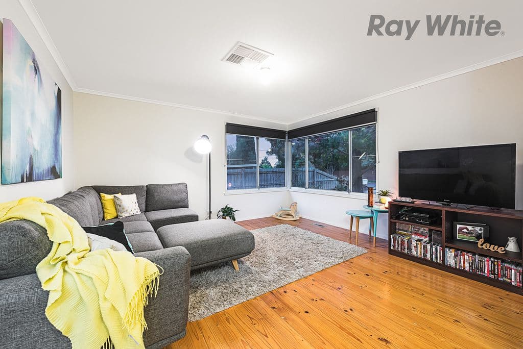 6 PERCY Street, Croydon South VIC 3136, Croydon South - Thumbnail 2