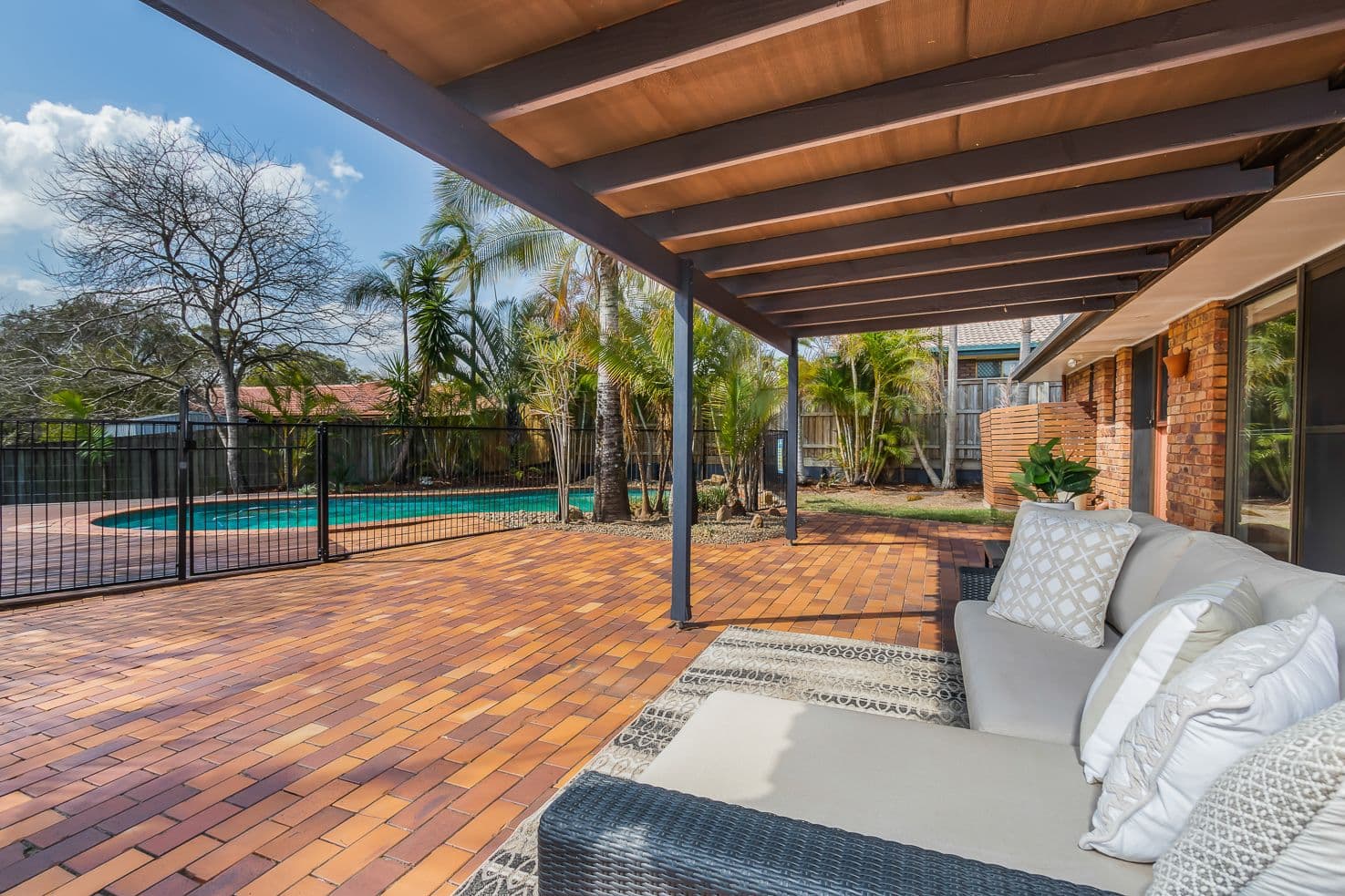10 Radcliffe Street, Sinnamon Park QLD 4073, Sinnamon Park - Thumbnail 6
