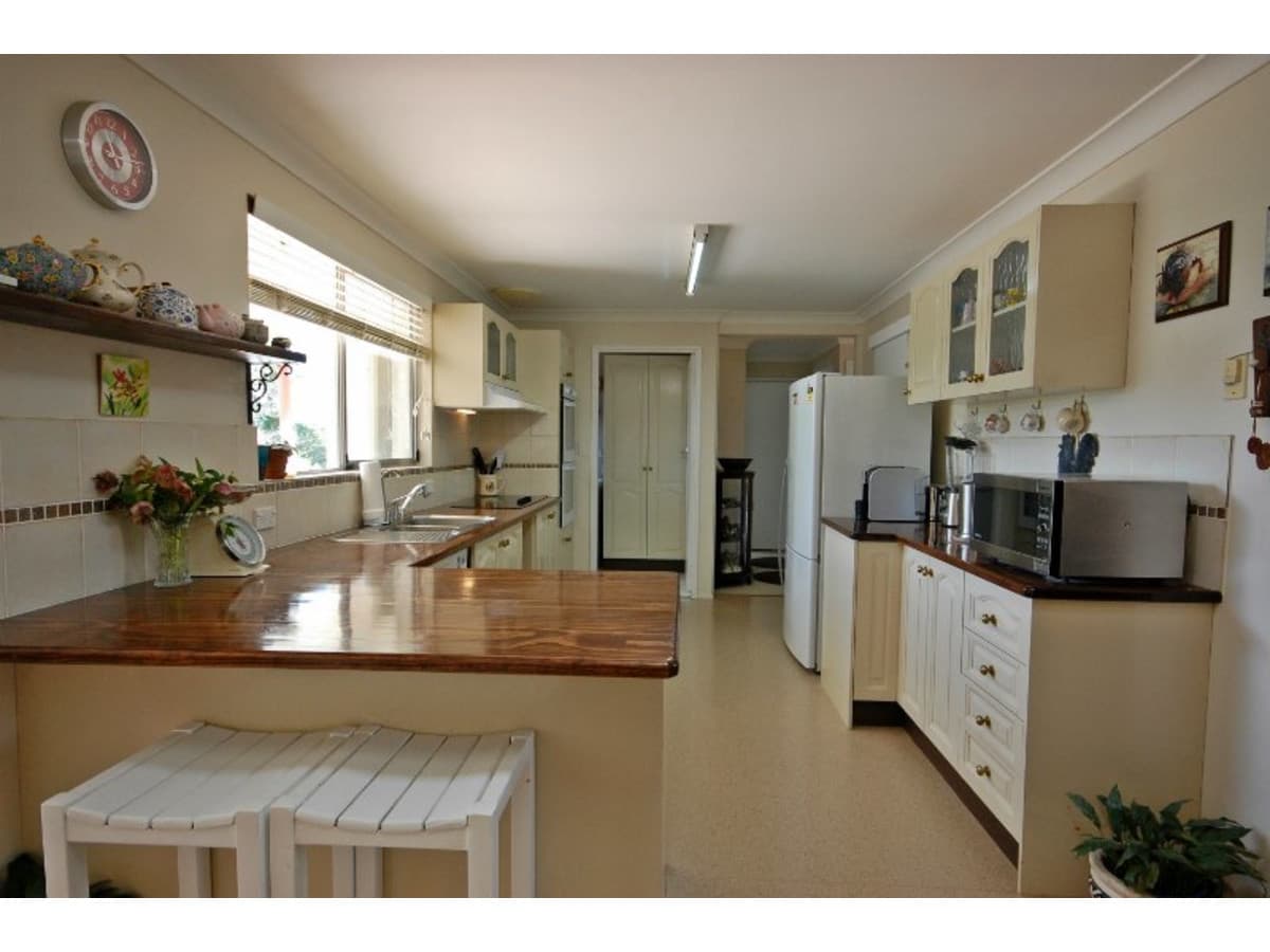 3 Salmon Avenue, Armidale NSW 2350, Armidale - Thumbnail 2