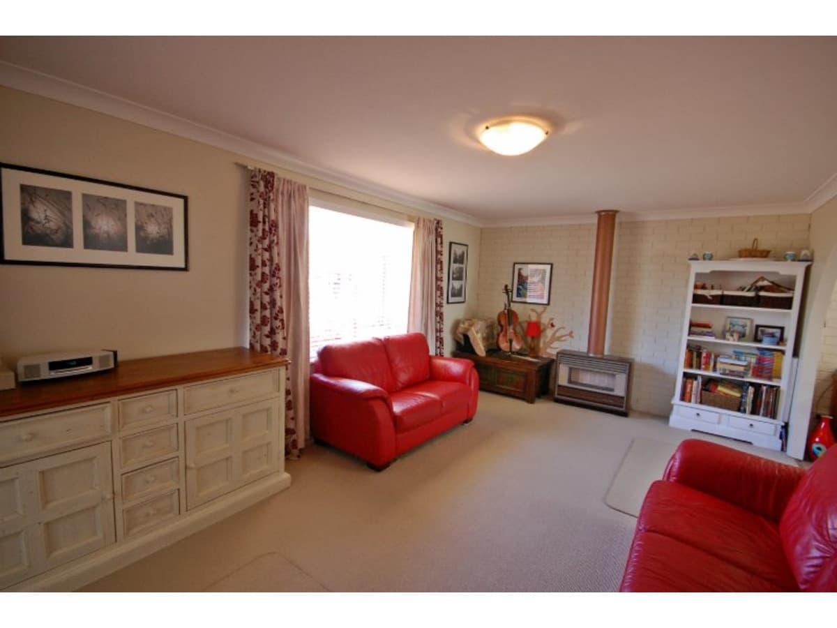 3 Salmon Avenue, Armidale NSW 2350, Armidale - Thumbnail 3