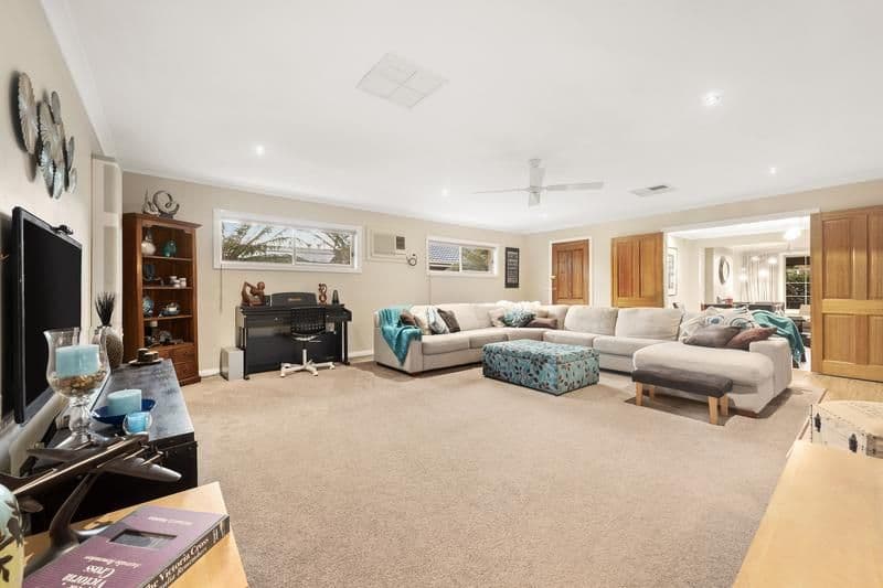 7 Tarana Avenue, Upper Ferntree Gully VIC 3156, Upper Ferntree Gully - Thumbnail 4