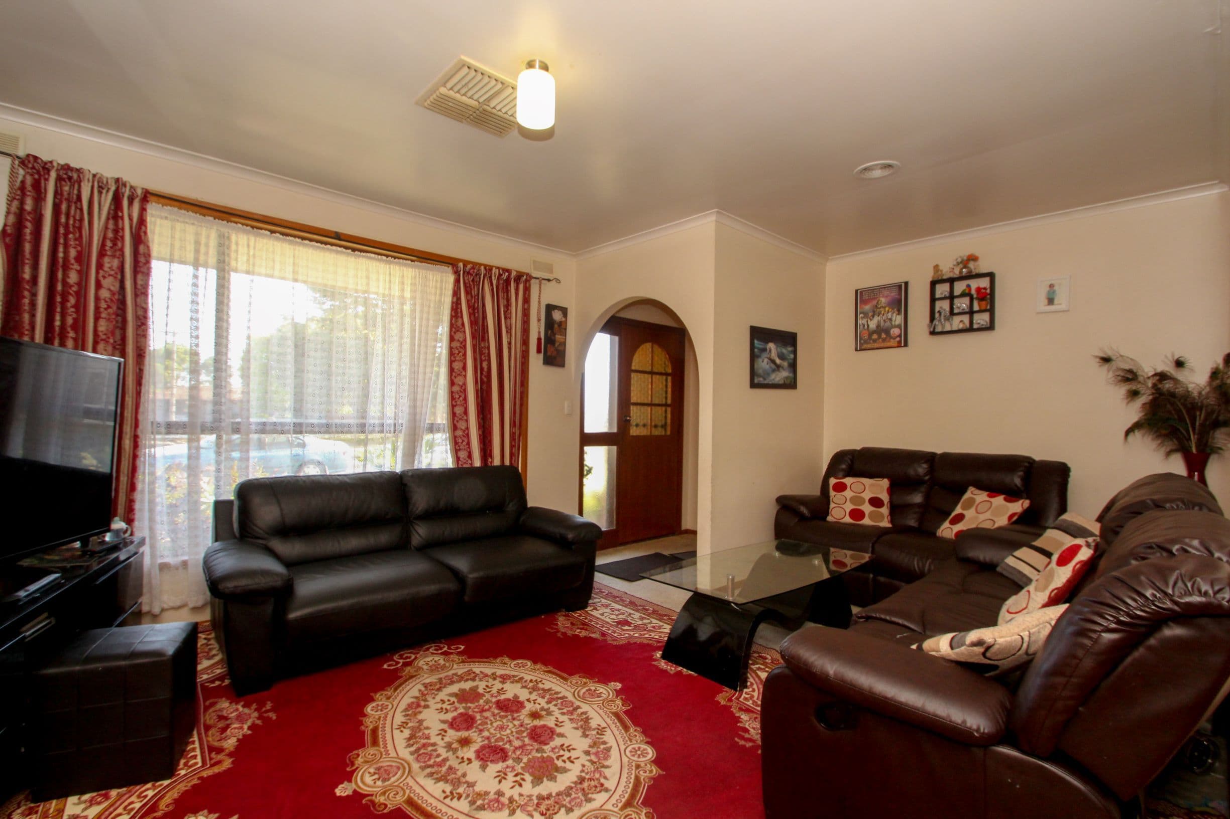 11 Denise Road, Cobram VIC 3644, Cobram - Thumbnail 2
