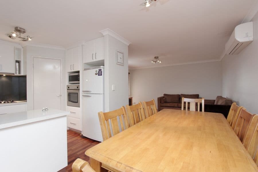 22 Helmsley Street, SCARBOROUGH WA 6019, Scarborough - Thumbnail 3