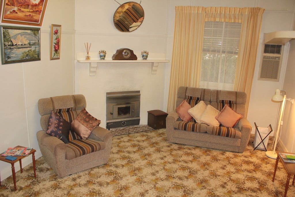 13 Reid Street, Ariah Park - Thumbnail 2
