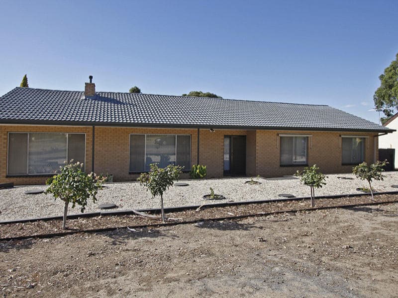 31 Larkdale Crescent, O'Halloran Hill - Image 1
