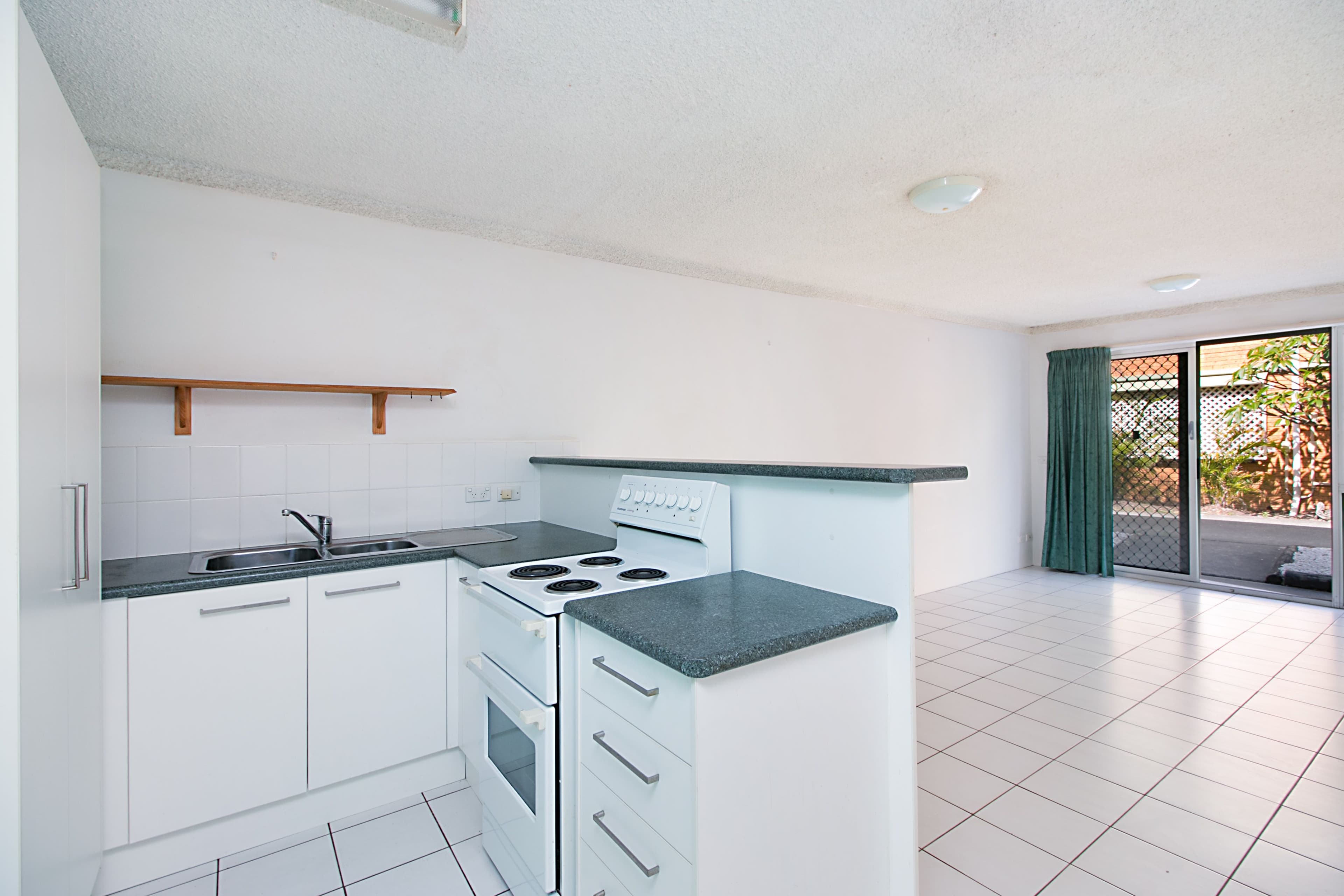 20 Mawarra Street, Palm Beach QLD 4221, Palm Beach - Thumbnail 2