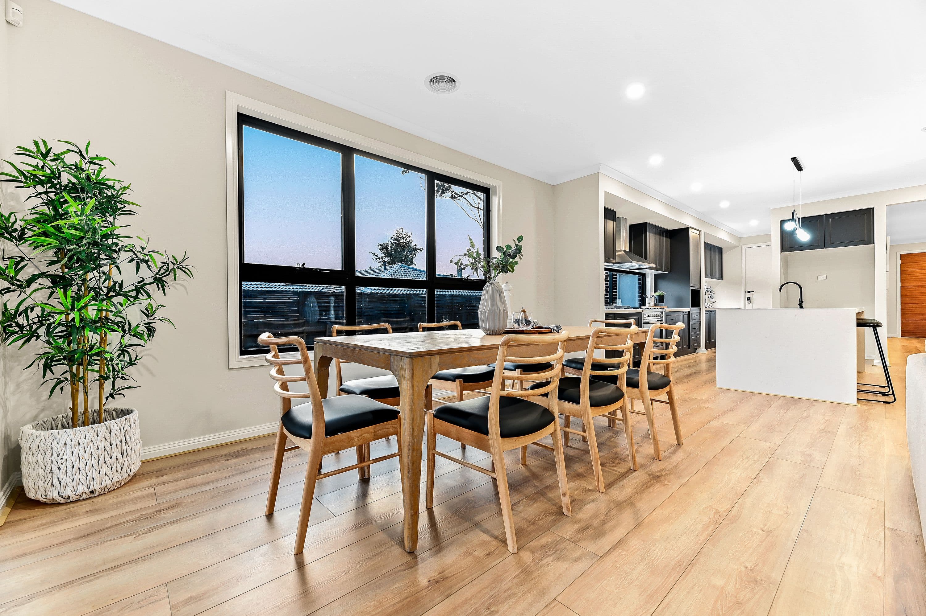 16 Brahmin Avenue, Wheelers Hill VIC 3150, Wheelers Hill - Thumbnail 5