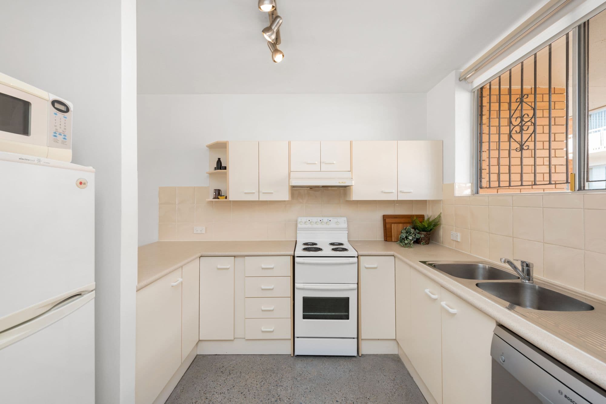 15 Amelia Street, Coorparoo QLD 4151, Coorparoo - Thumbnail 5