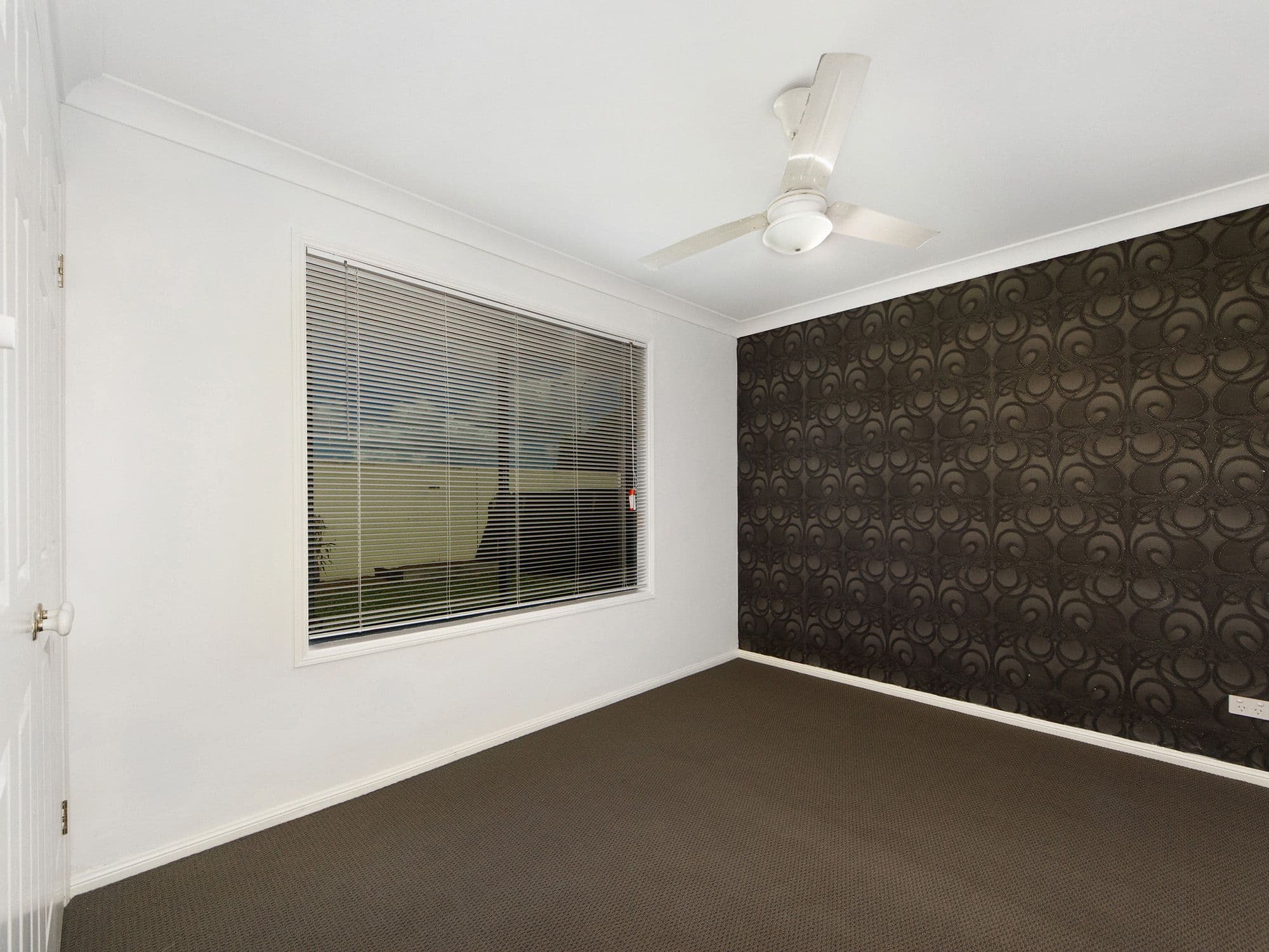 84 Serafina Drive, Helensvale QLD 4212, Helensvale - Thumbnail 7