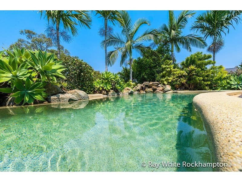 10 Ridgedale Avenue, NORMAN GARDENS QLD 4701, Norman Gardens - Thumbnail 2