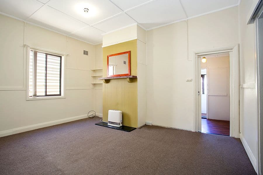 44 Clwydd Street, LITHGOW NSW 2790, Lithgow - Thumbnail 2
