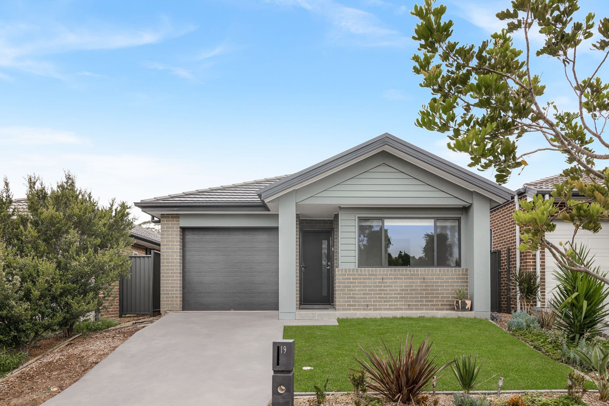 19 Holly Crescent, JORDAN SPRINGS NSW 2747, Jordan Springs - Image 1