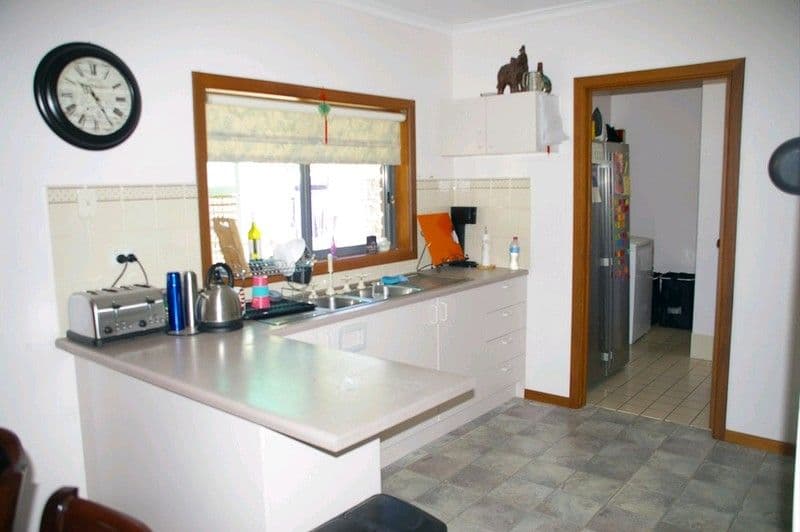 10 Tucker Court, RENMARK SA 5341, Renmark - Thumbnail 6