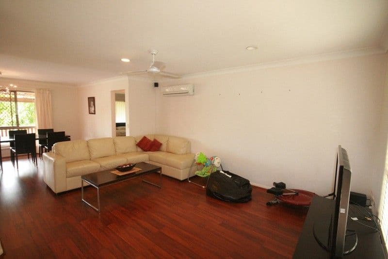 8 Staffa Close, MERRIMAC QLD 4226, Merrimac - Thumbnail 2