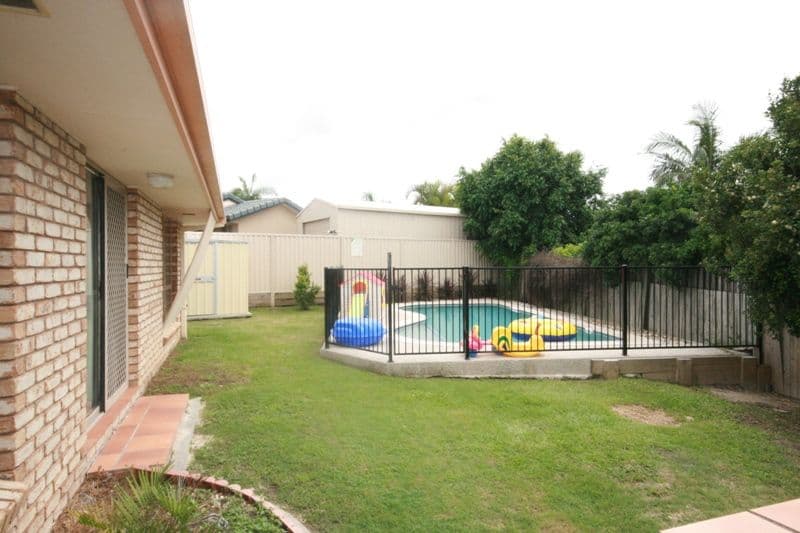 8 Staffa Close, MERRIMAC QLD 4226, Merrimac - Thumbnail 4