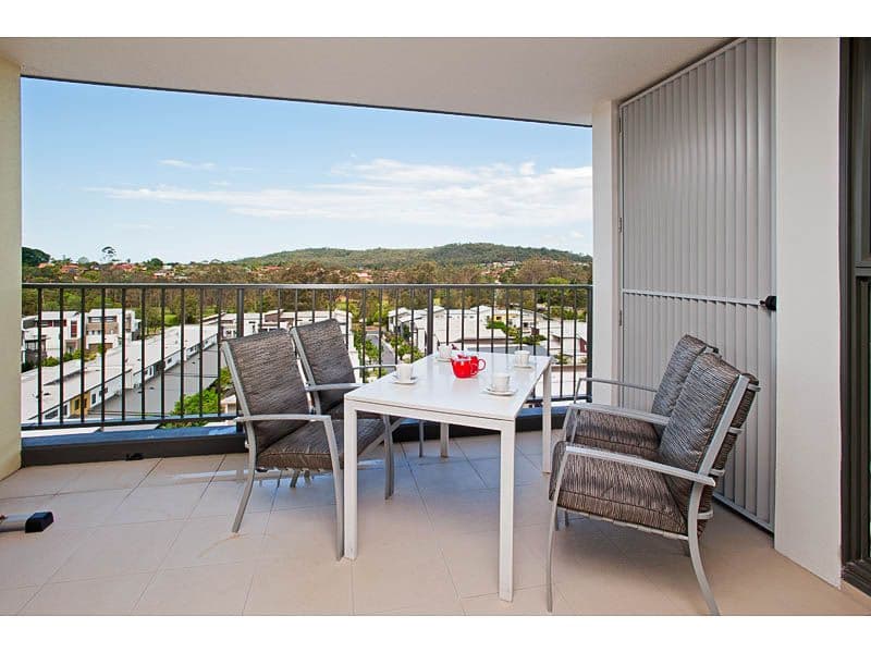 16 Surbiton Court, CARINDALE QLD 4152, Carindale - Thumbnail 2