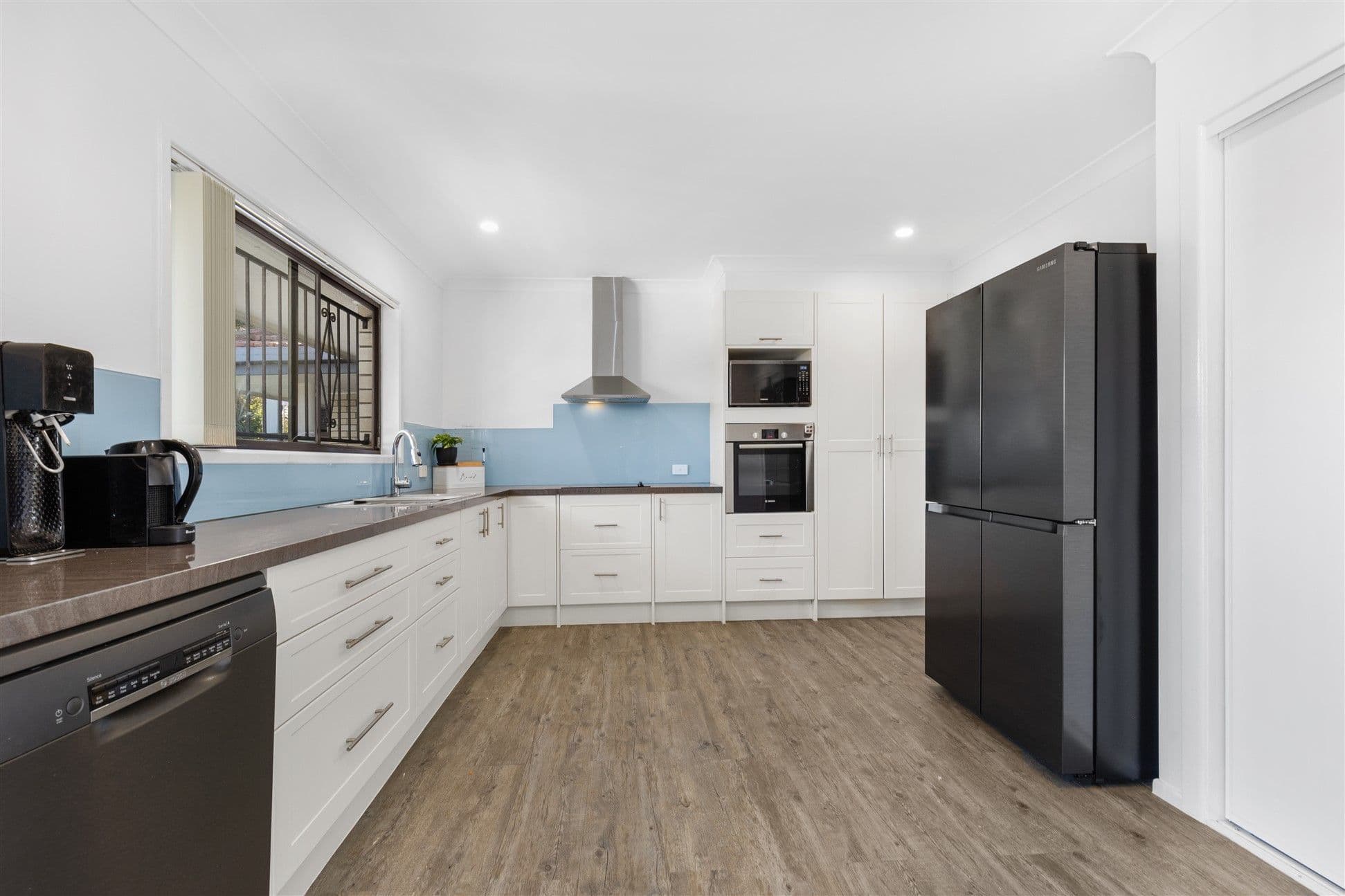 16 SAUTERNE Street, Carseldine QLD 4034, Carseldine - Thumbnail 8