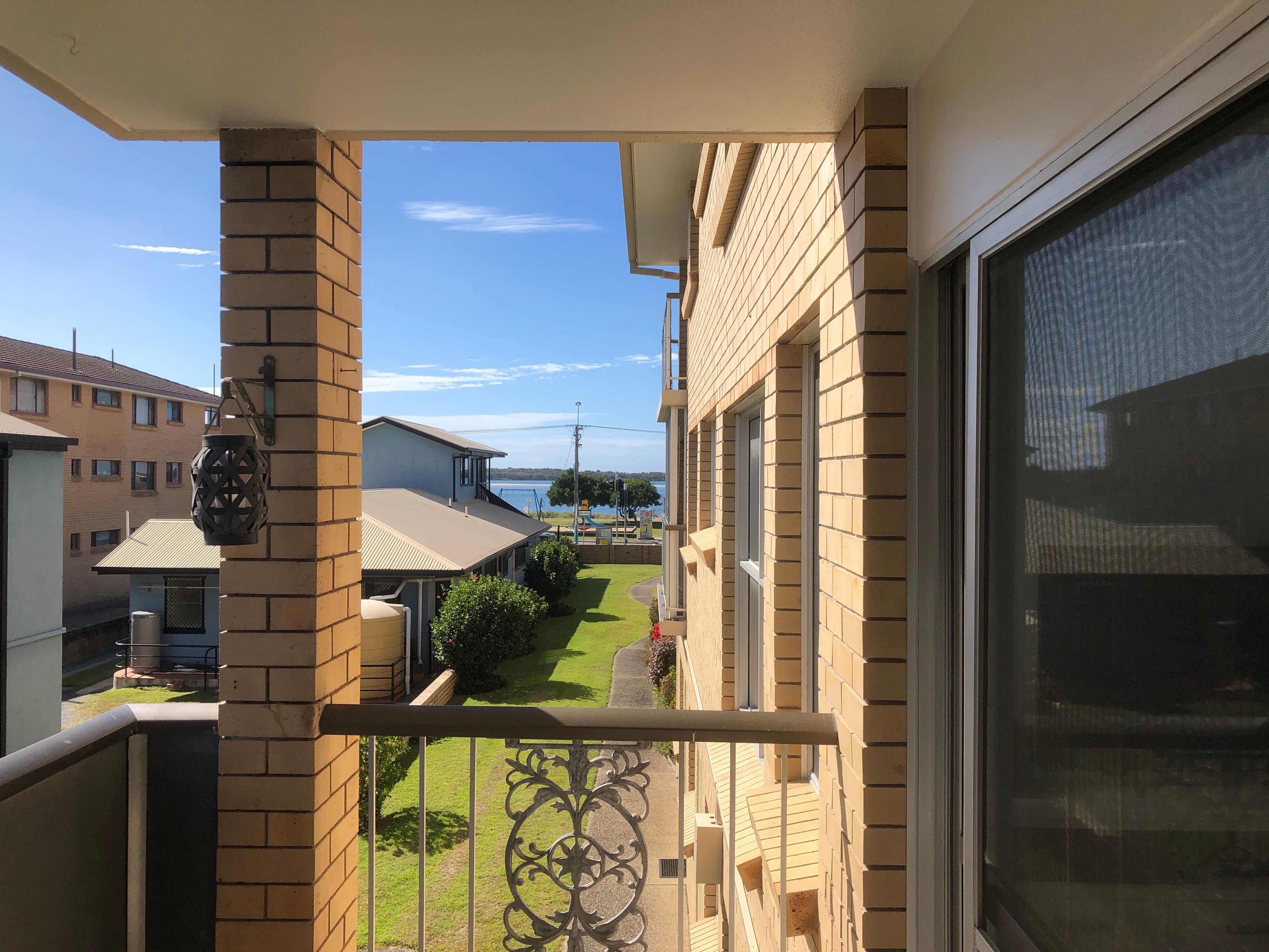 542 Marine Parade, Biggera Waters QLD 4216, Biggera Waters - Thumbnail 2