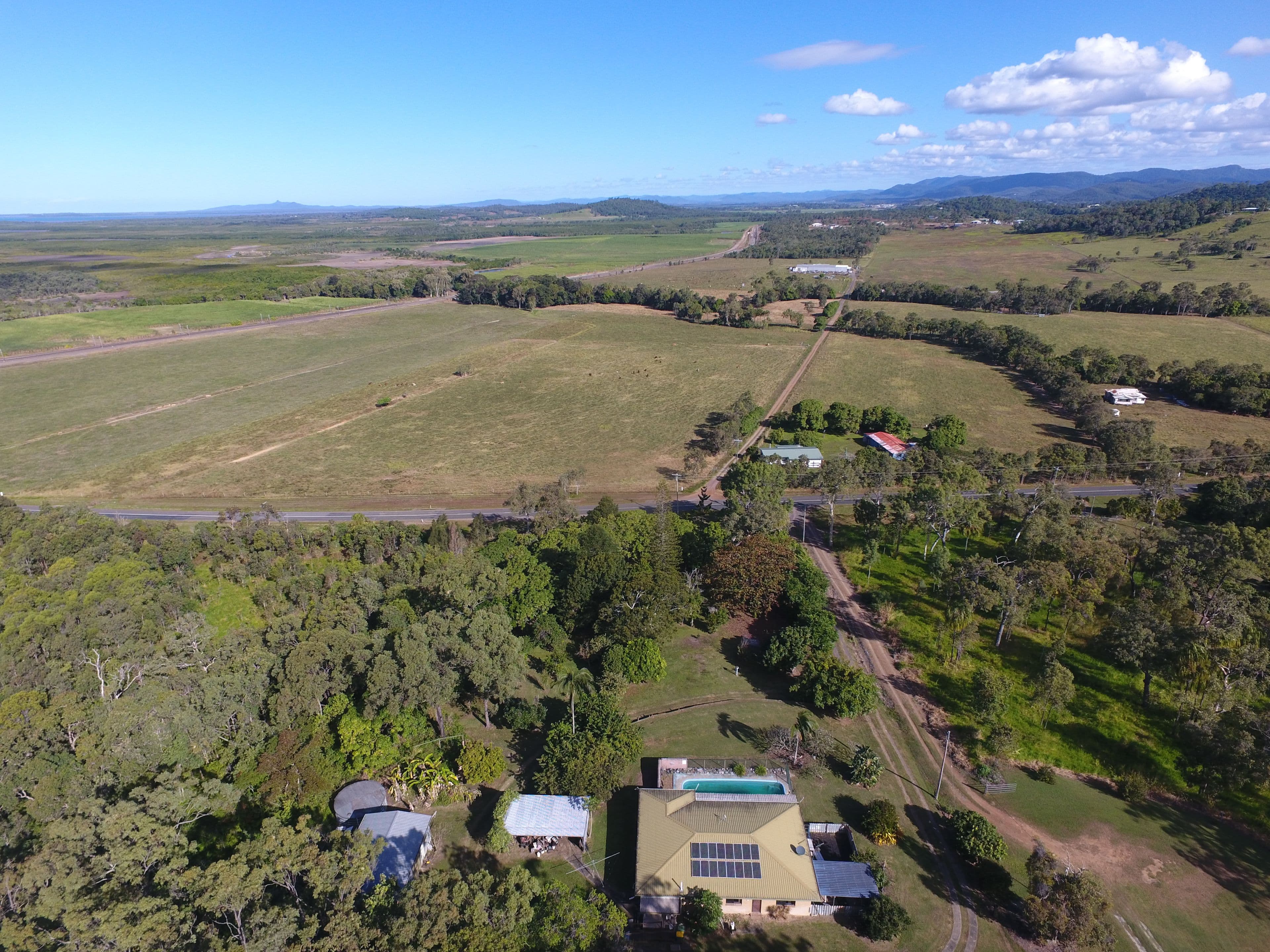697 Sarina Beach Road, Sarina Beach QLD 4737, Sarina - Thumbnail 2
