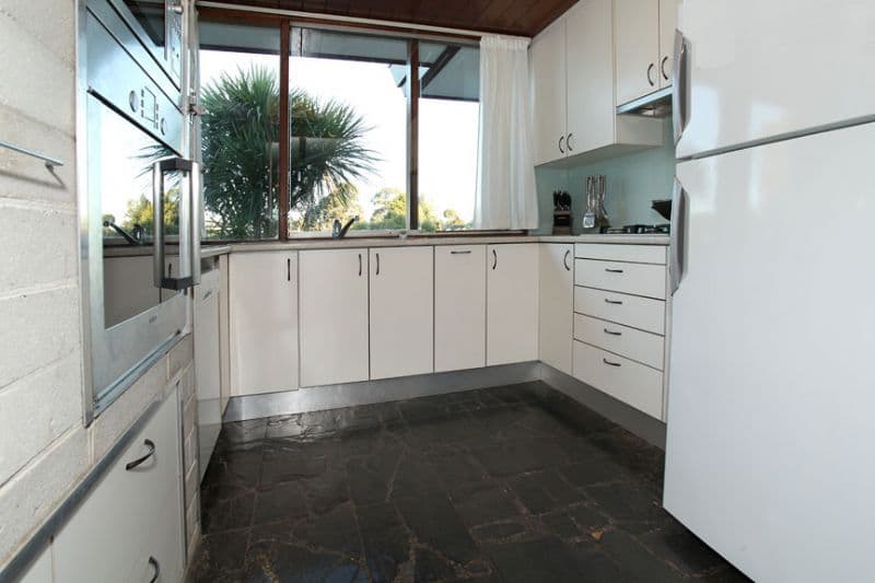 10 Solway Drive, GLEN WAVERLEY VIC 3150, Glen Waverley - Thumbnail 4