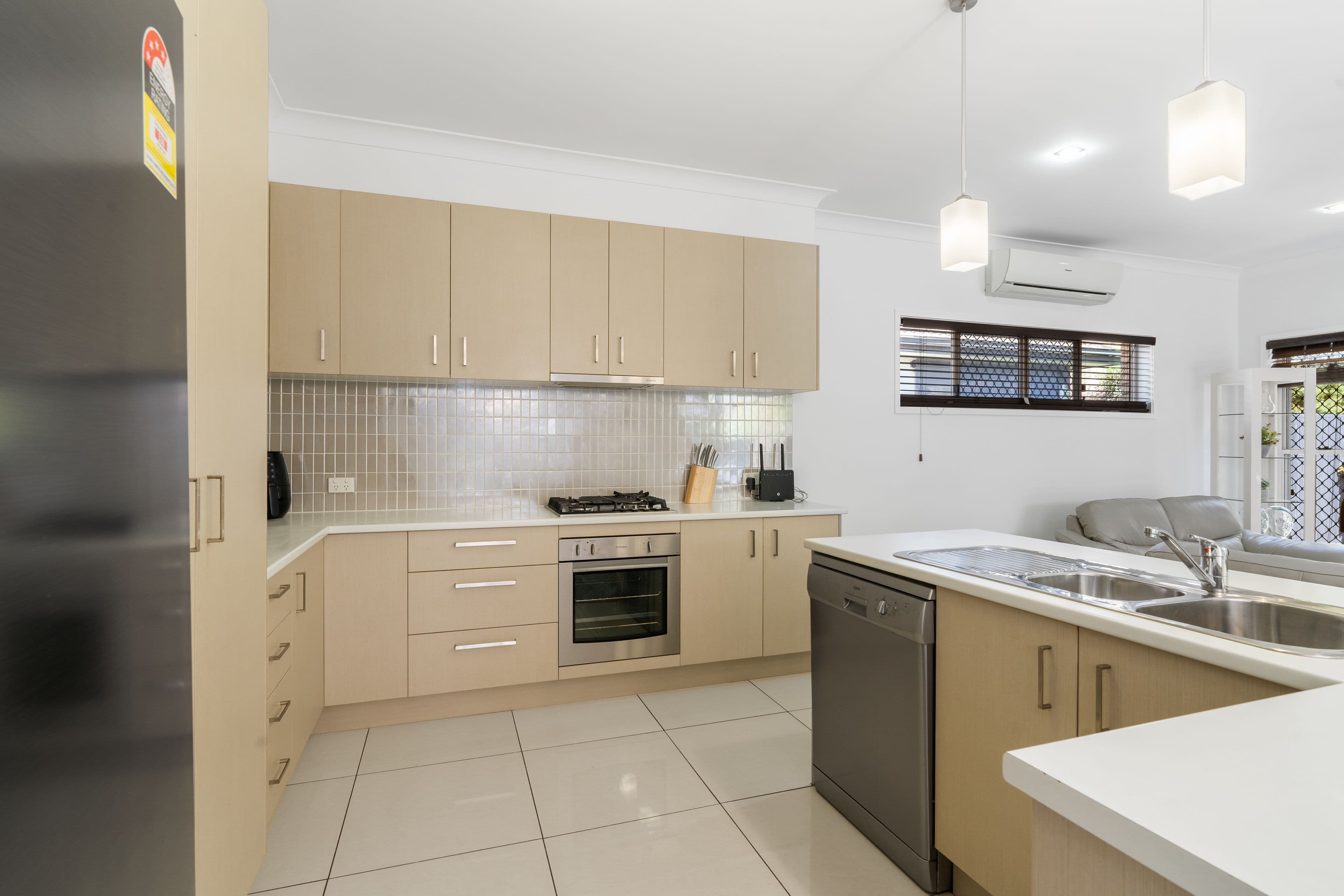 27 Morgan Street, North Lakes QLD 4509, North Lakes - Thumbnail 2