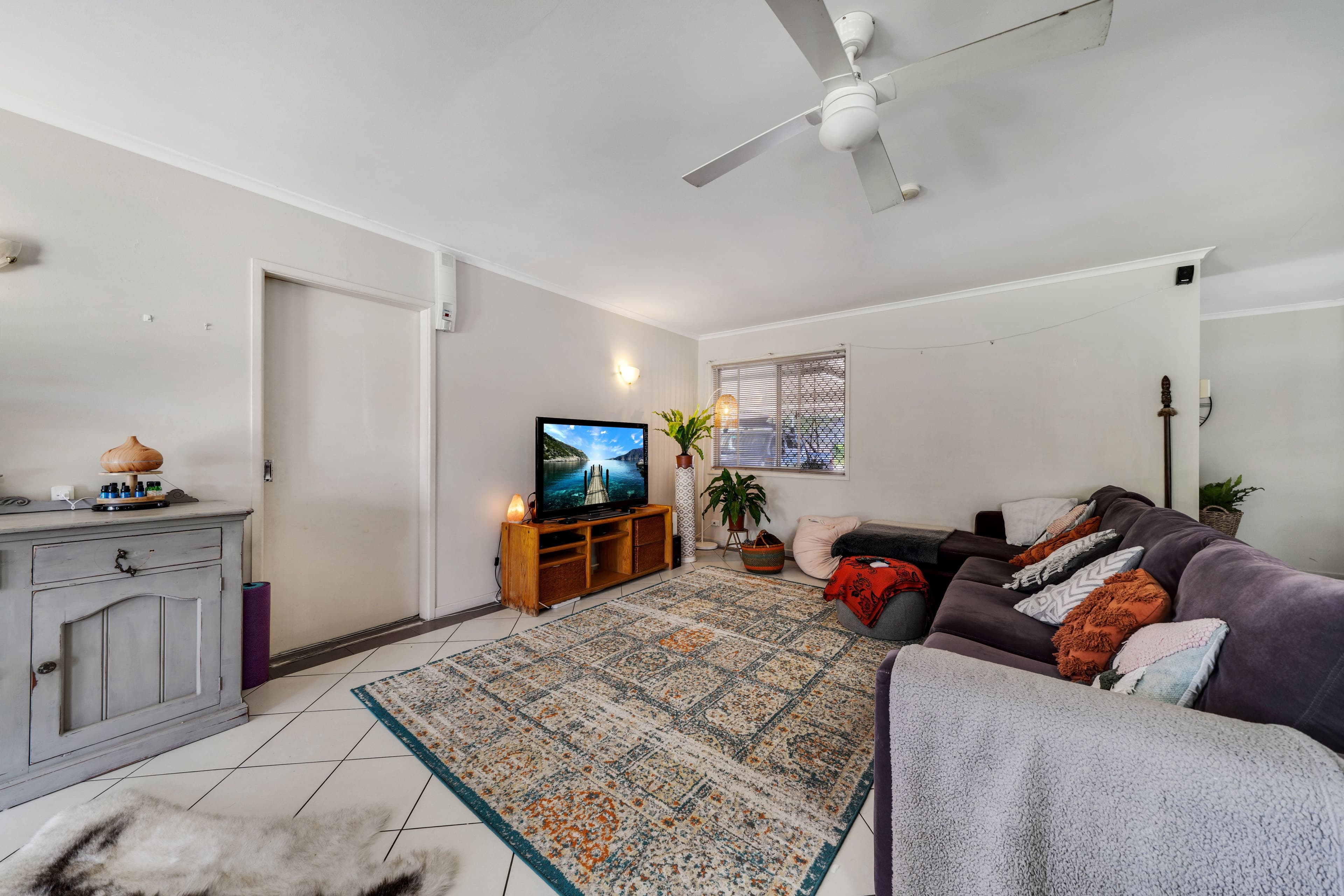 7 Station Road, Loganlea QLD 4131, Loganlea - Thumbnail 2