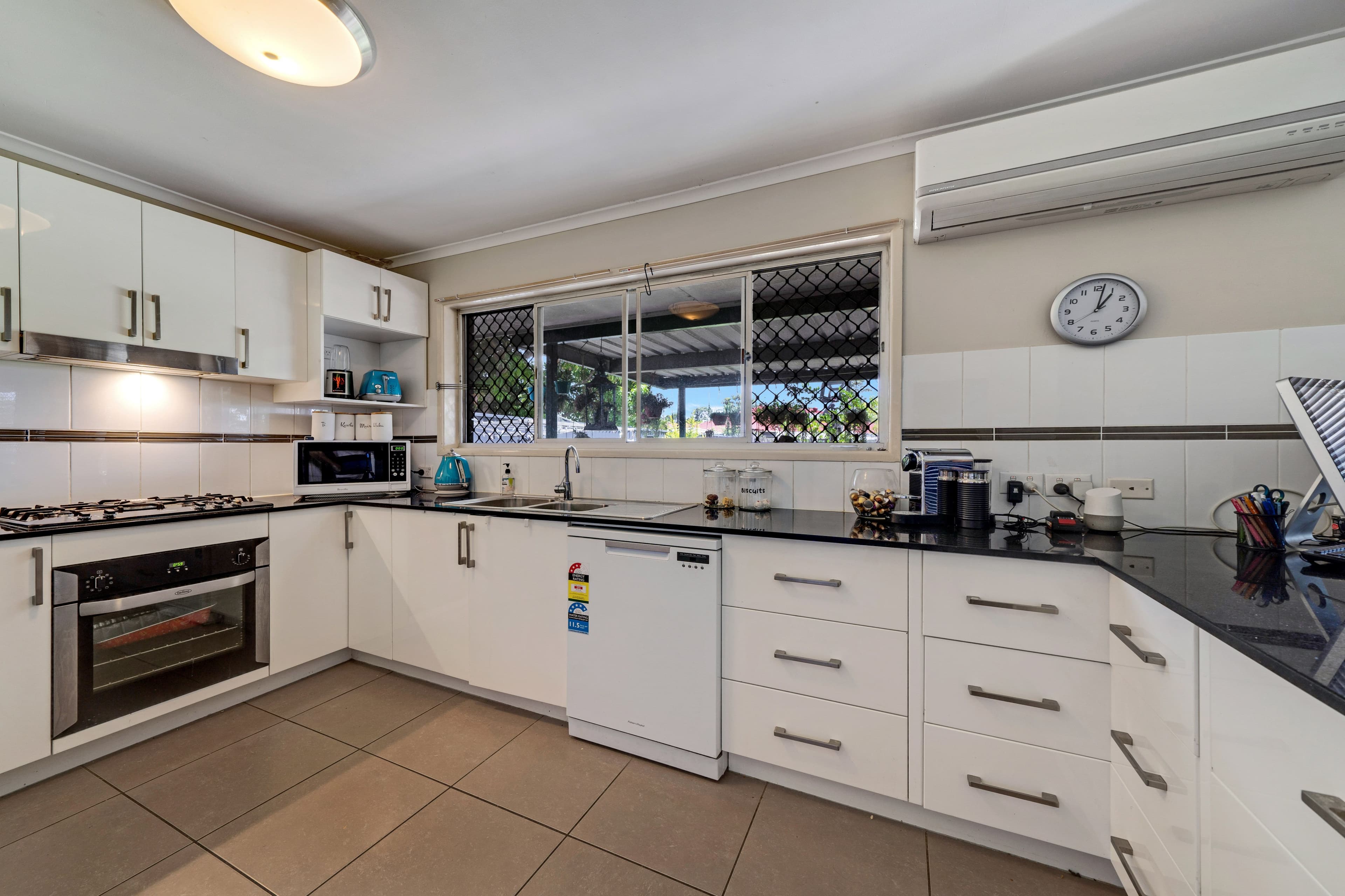 7 Station Road, Loganlea QLD 4131, Loganlea - Thumbnail 4
