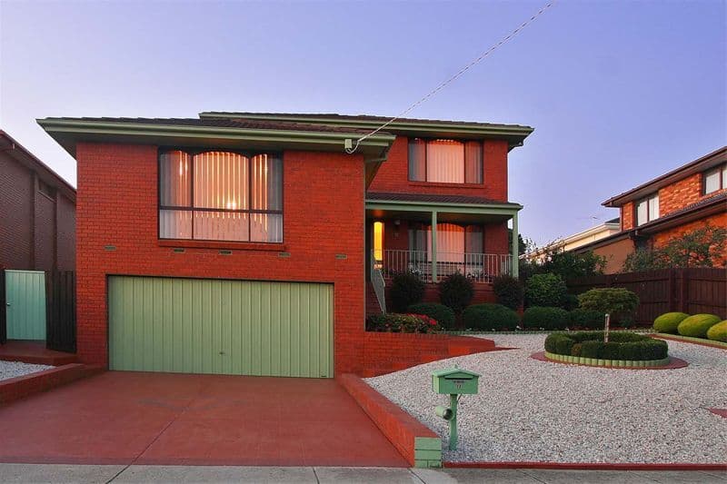 11  Lyndale Court, OAKLEIGH SOUTH VIC 3167, Oakleigh South - Thumbnail 2