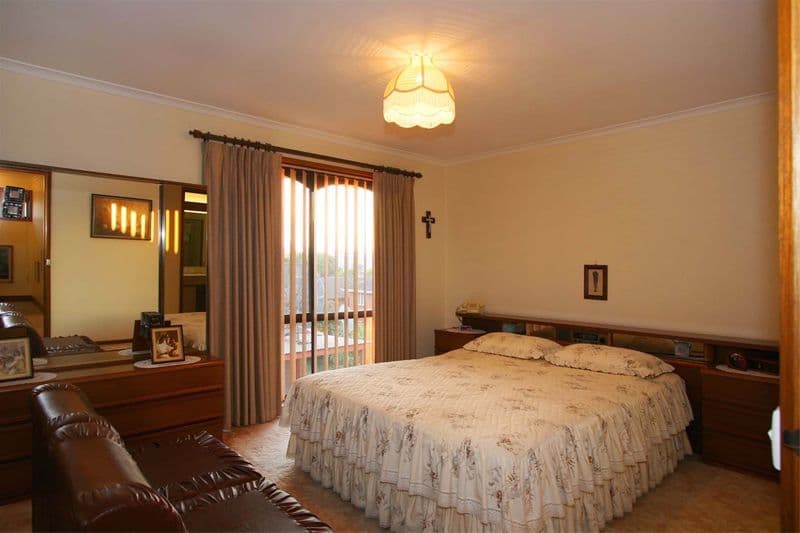11  Lyndale Court, OAKLEIGH SOUTH VIC 3167, Oakleigh South - Thumbnail 7