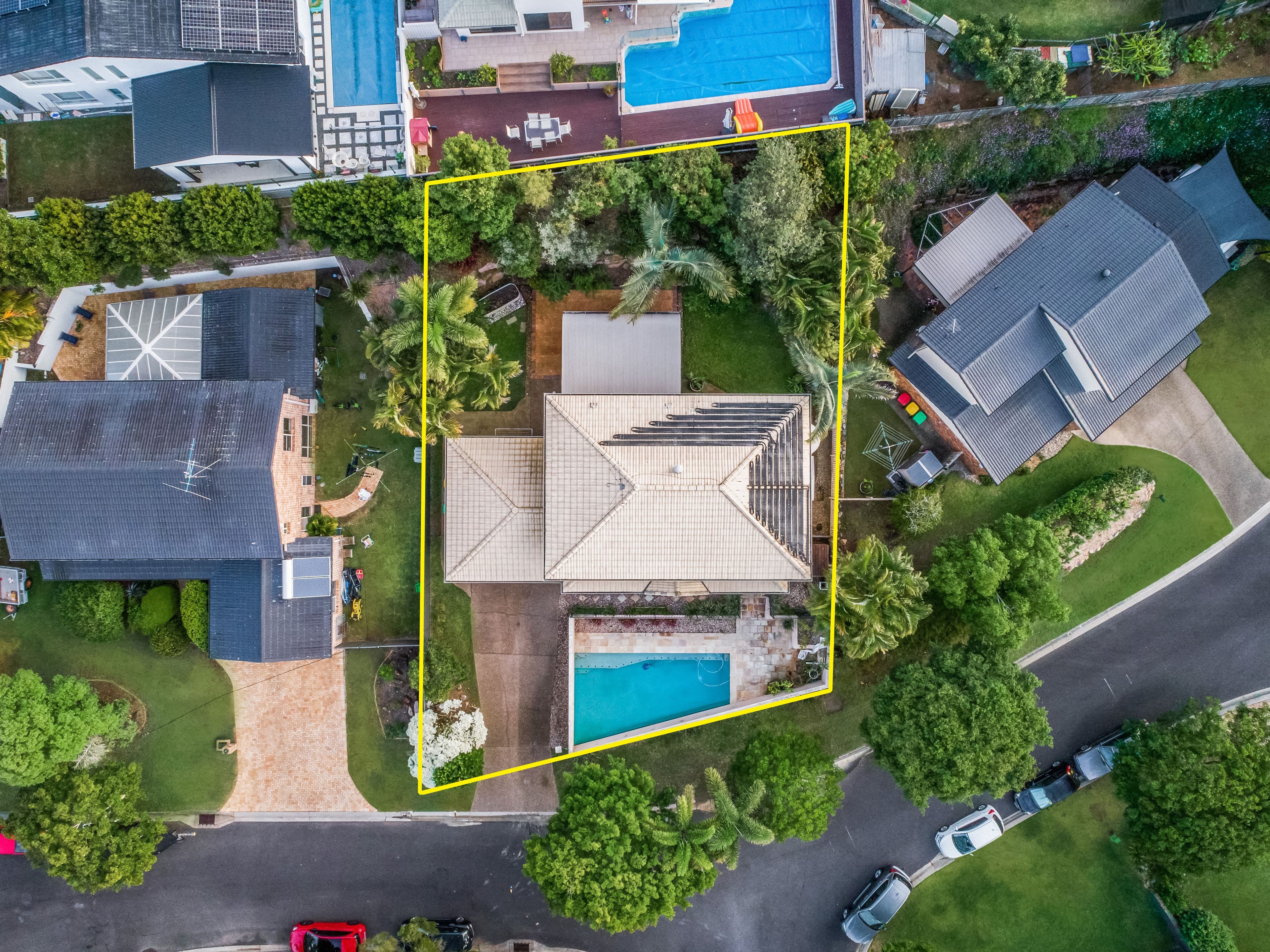 18 Bracknell Place, Ashgrove QLD 4060, Ashgrove - Thumbnail 2