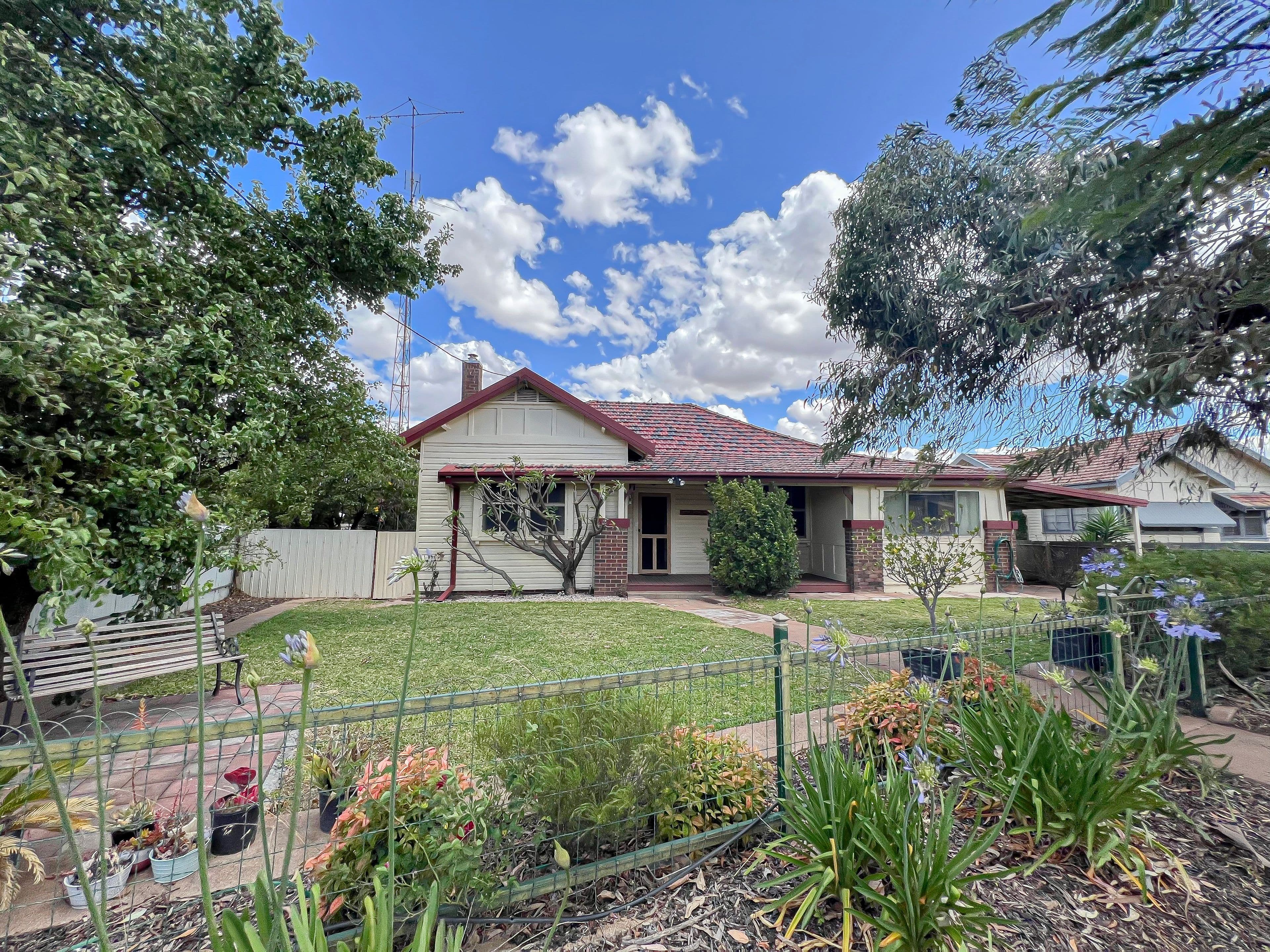 14 Grenfell Street, West Wyalong NSW 2671, West Wyalong - Image 1