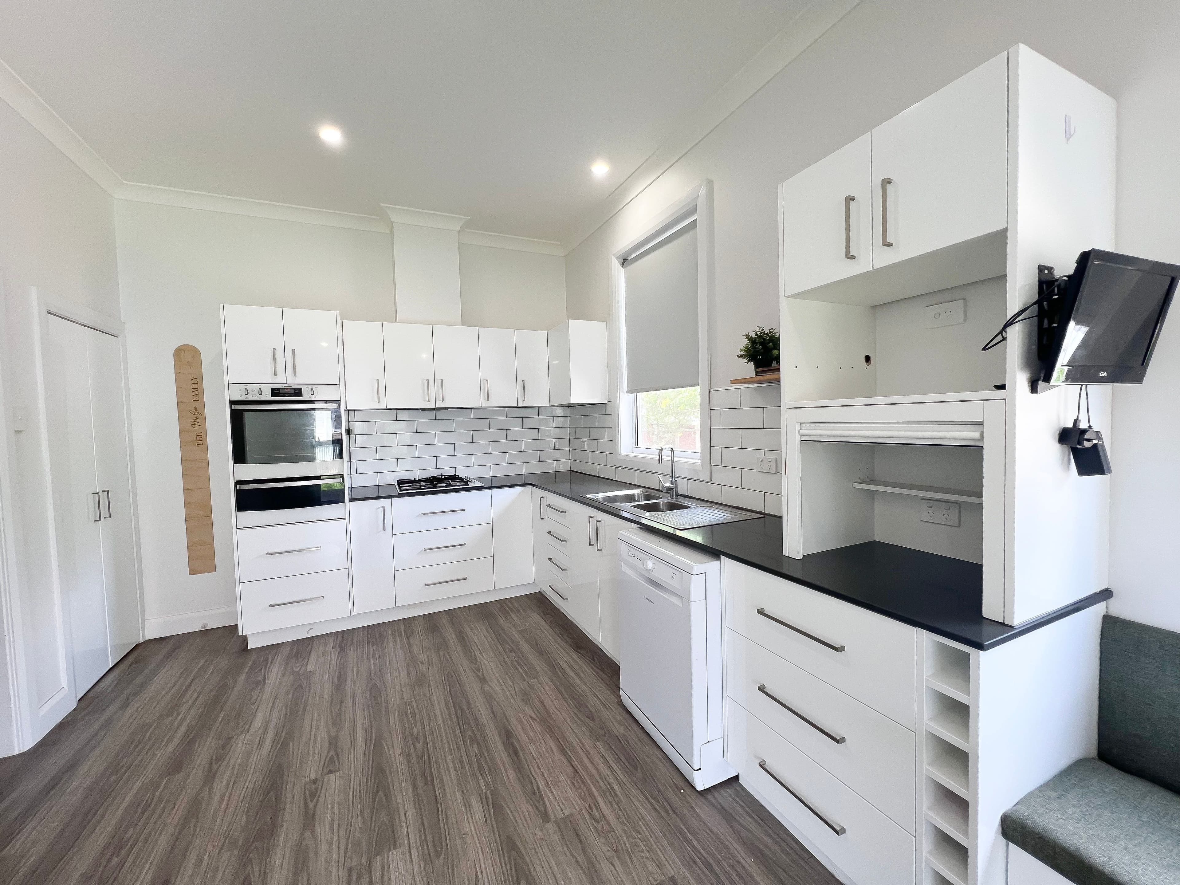 14 Grenfell Street, West Wyalong NSW 2671, West Wyalong - Thumbnail 3