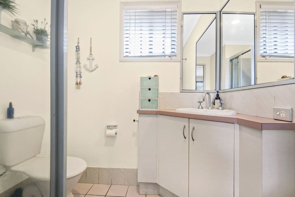 18 Inverness Court, Banora Point - Thumbnail 8