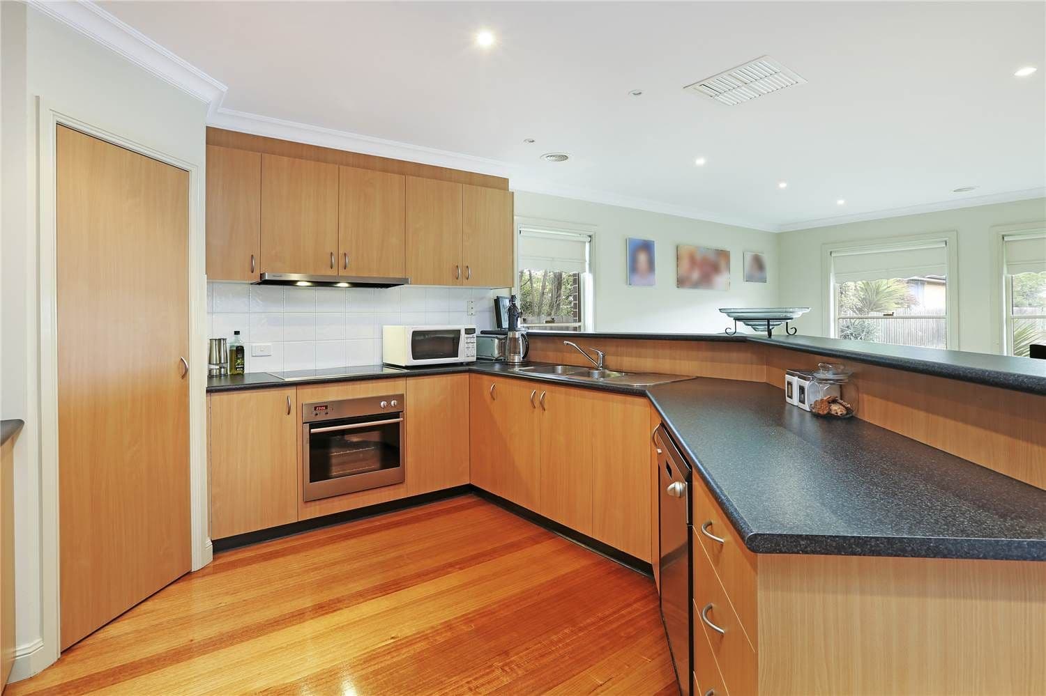 12 Darcy Street, LARA VIC 3212, Lara - Thumbnail 2
