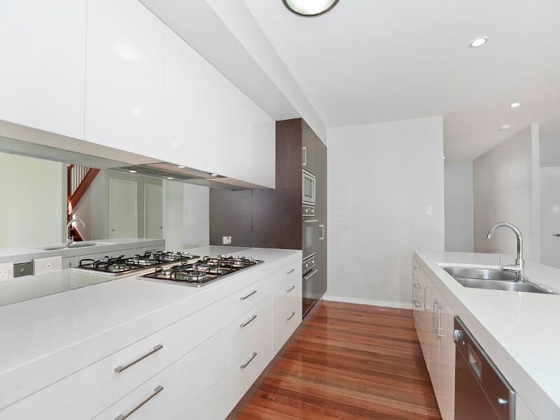 52 Allardyce Street, GRACEVILLE QLD 4075, Graceville - Thumbnail 4