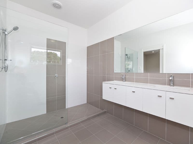 52 Allardyce Street, GRACEVILLE QLD 4075, Graceville - Thumbnail 7