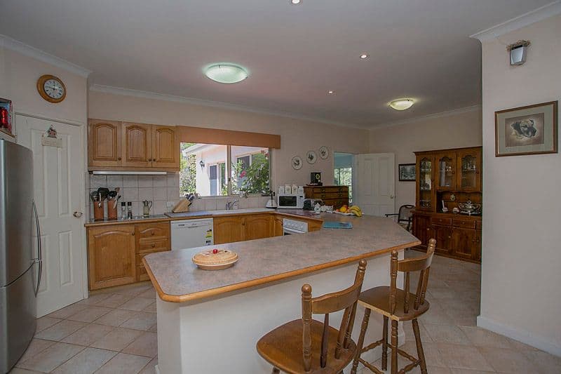 9 Davies Crescent, Gooseberry Hill WA 6076, Gooseberry Hill - Thumbnail 5