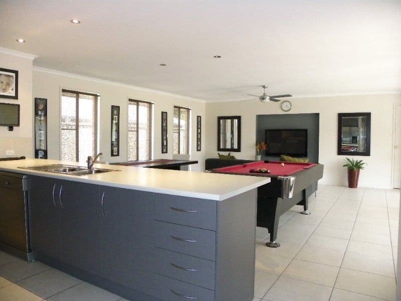 4 Chantilly Court, LOGANLEA QLD 4131, Loganlea - Thumbnail 4