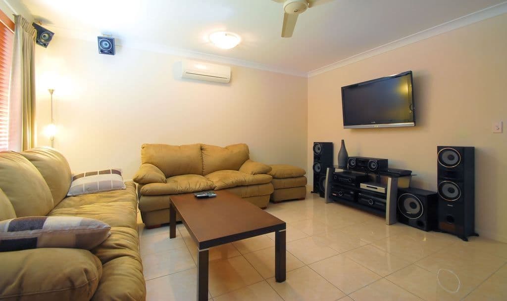 7 Littabella Place, BUSHLAND BEACH QLD 4818, Bushland Beach - Thumbnail 3