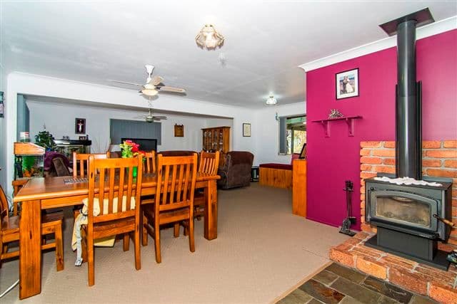 6 Catherine Crescent, KINGSTHORPE QLD 4400, Kingsthorpe - Thumbnail 6